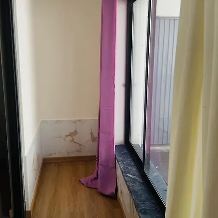 Apartment Near Ubbo In Lisbon